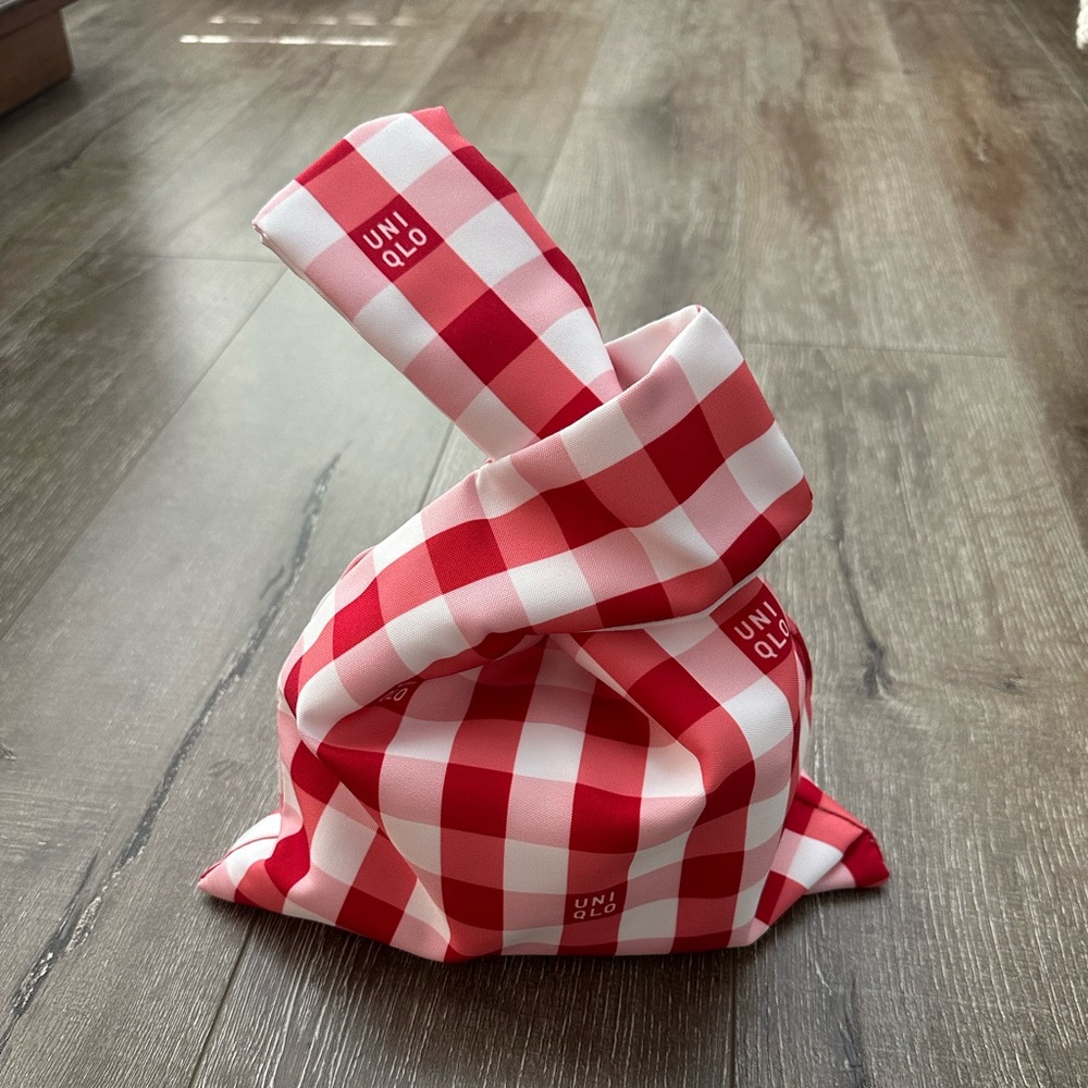 Uniqlo Limited Edition Red and White Checkered Mini Knot Tote Bag